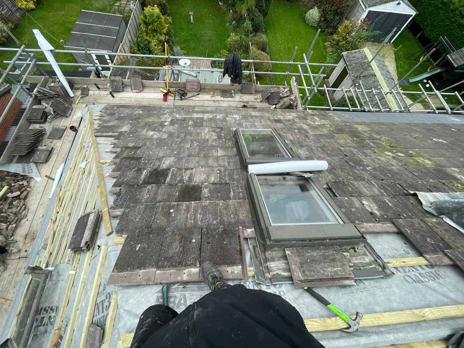 New roof installation on semi-detached home